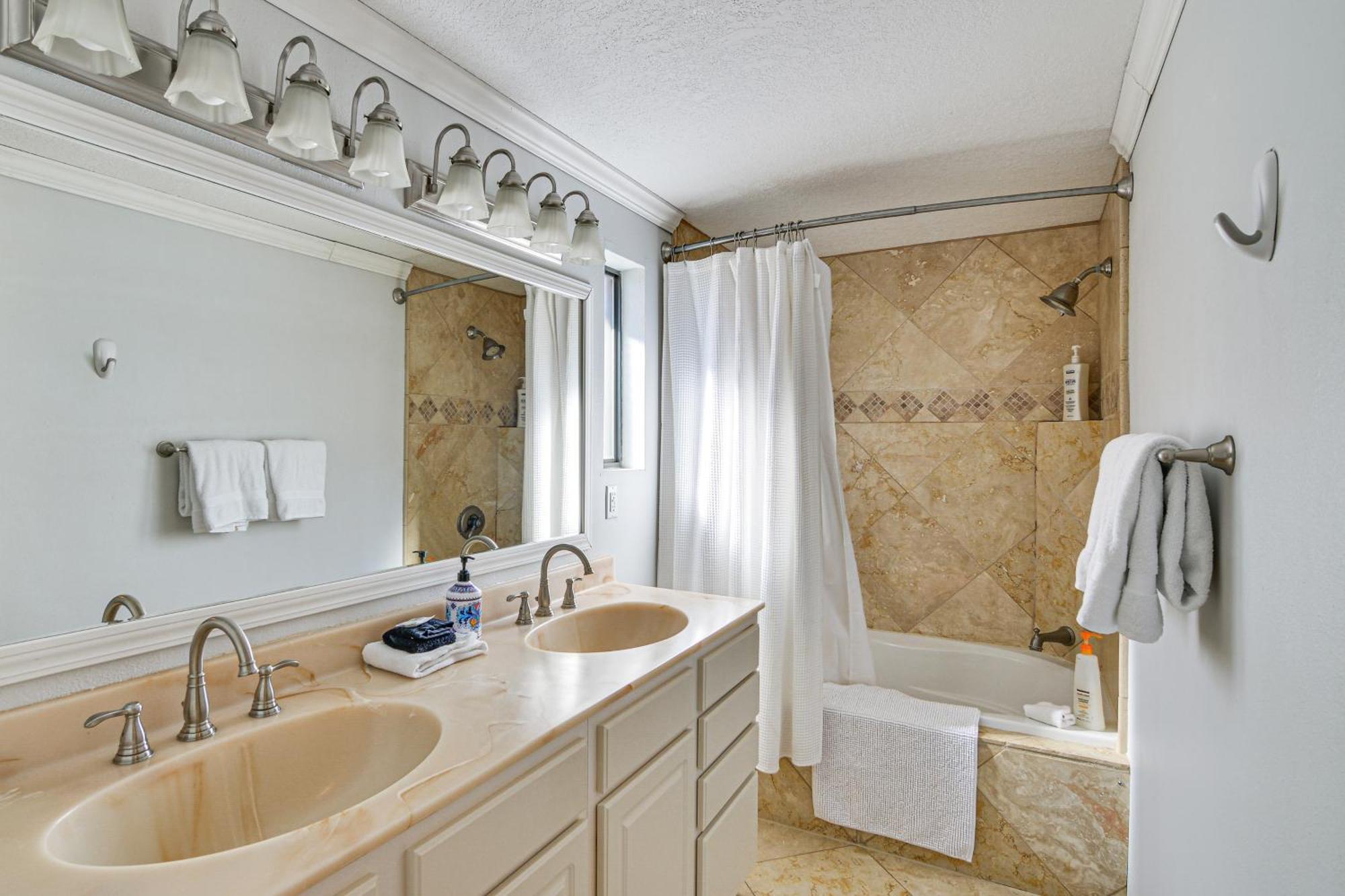 Pet-Friendly Buena Vista Home With Yard And Hot Tub! エクステリア 写真